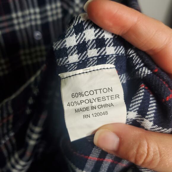 Urban Republic Men's Medium Plaid Flannel Casual Button Up Shirt Blue Red M - Picture 6 of 11